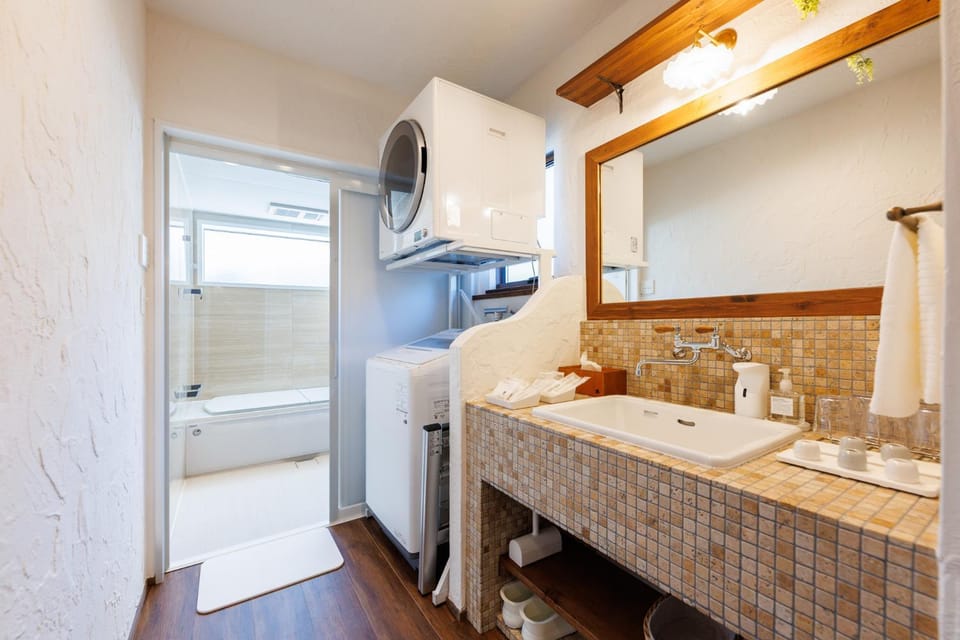 Bathroom, towels, laundry