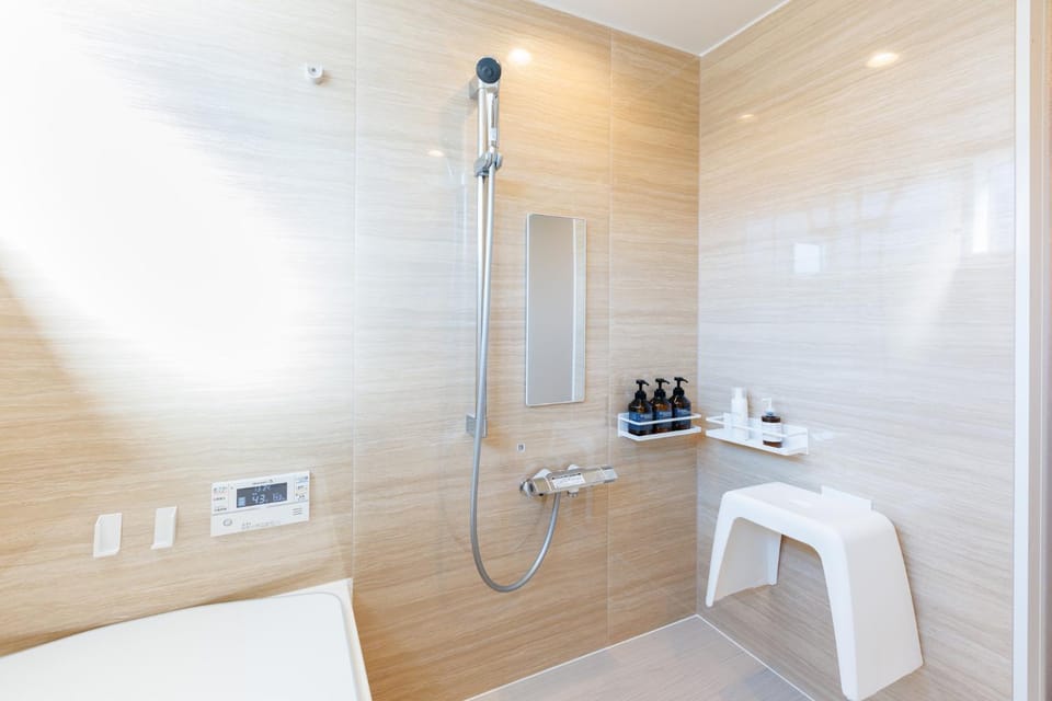 Shower, Bathroom