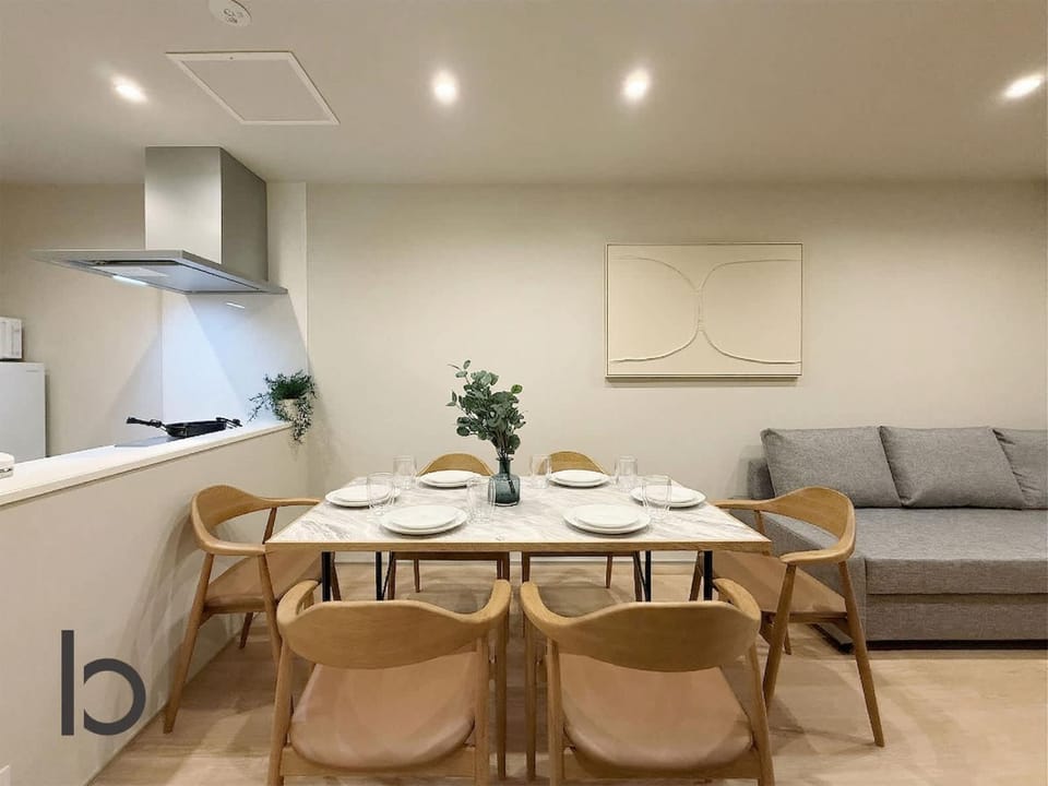 THE SAKAI SUITE by b hotel - New Spacious Apartments Apartment in Hiroshima