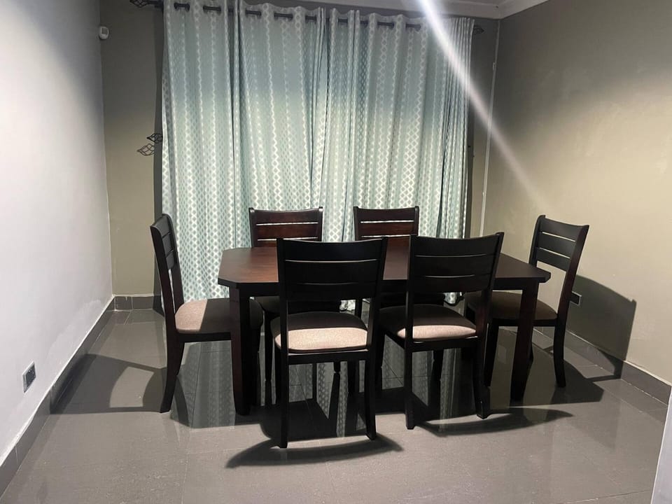 Dining area, Dinner