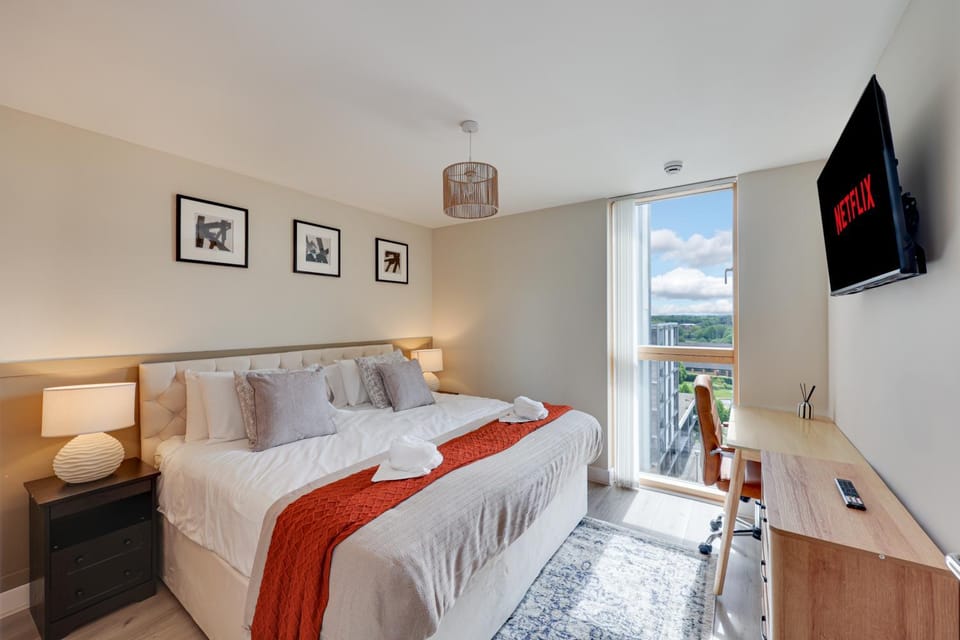 Bed, Bedroom