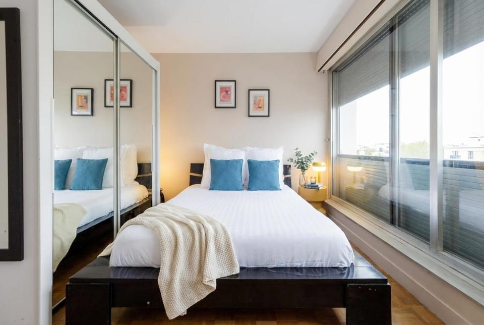 FurtiveStay - La Défense - Damiers Apartment in Puteaux