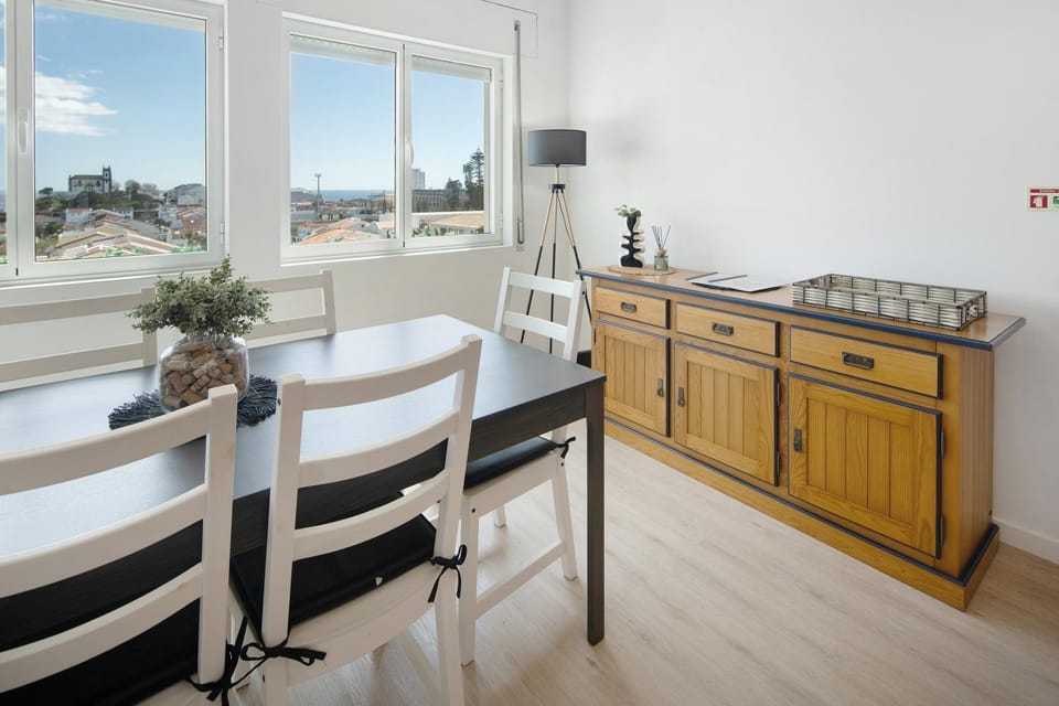Property building, Kitchen or kitchenette, Living room