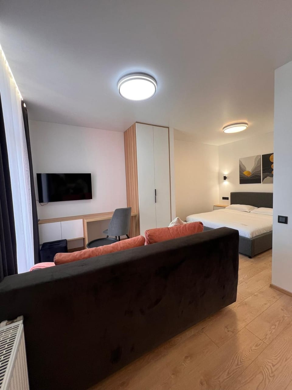 Photo of the whole room