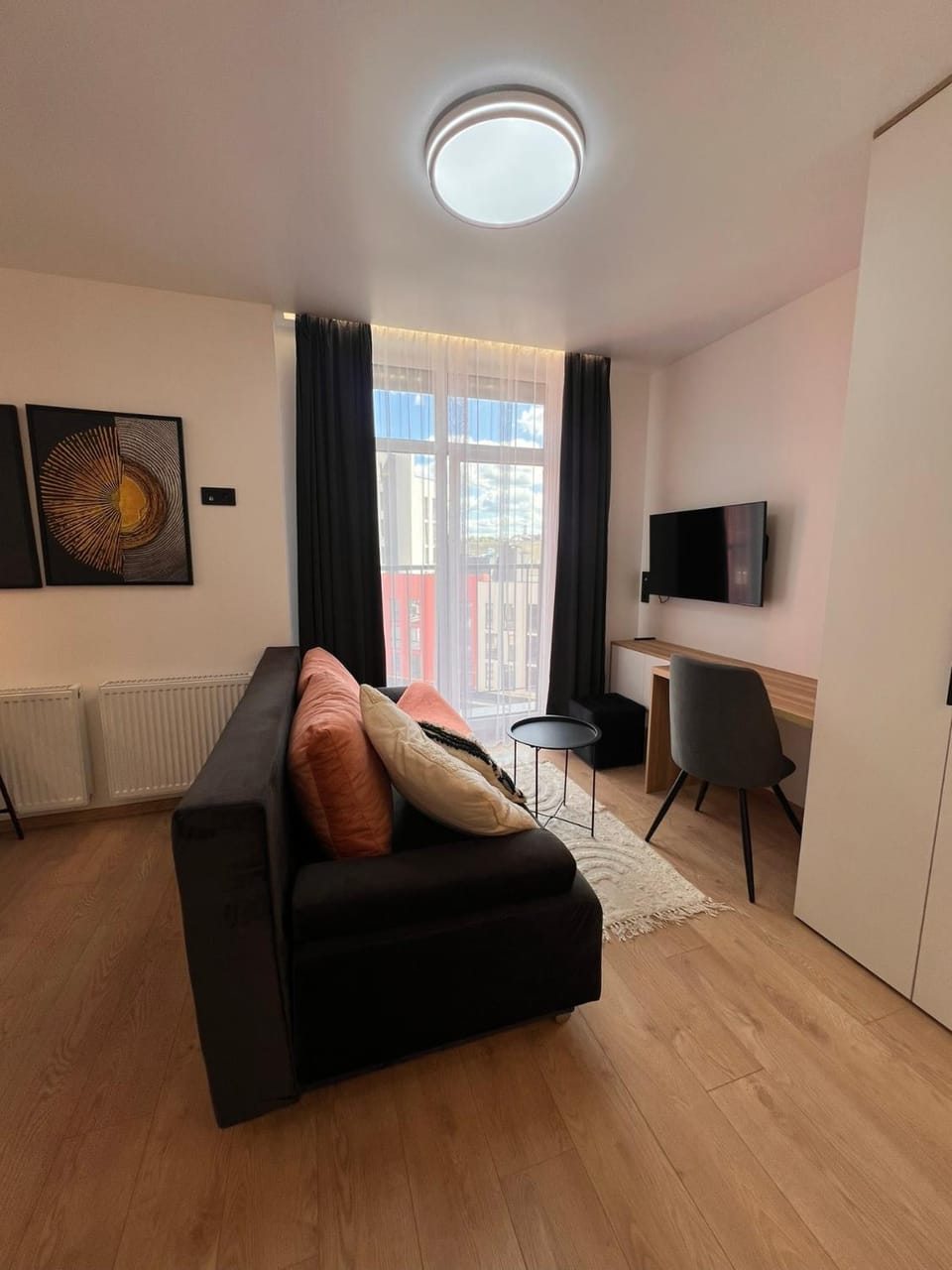 Photo of the whole room