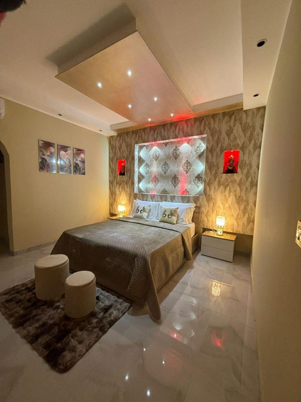 Bed, Photo of the whole room, Bedroom