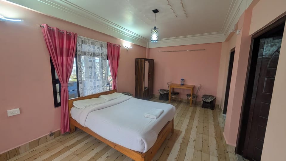 Mebaker View Inn Bed and Breakfast in Bangladesh