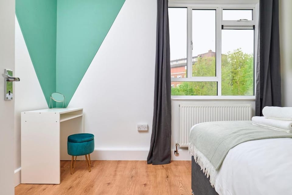 3 Bed flat in Bayswater up to 8 Guests -City break Apartment in City of Westminster