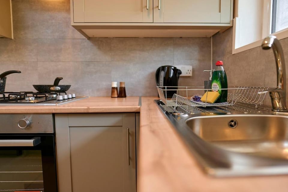 3 Bed flat in Bayswater up to 8 Guests -City break Apartment in City of Westminster