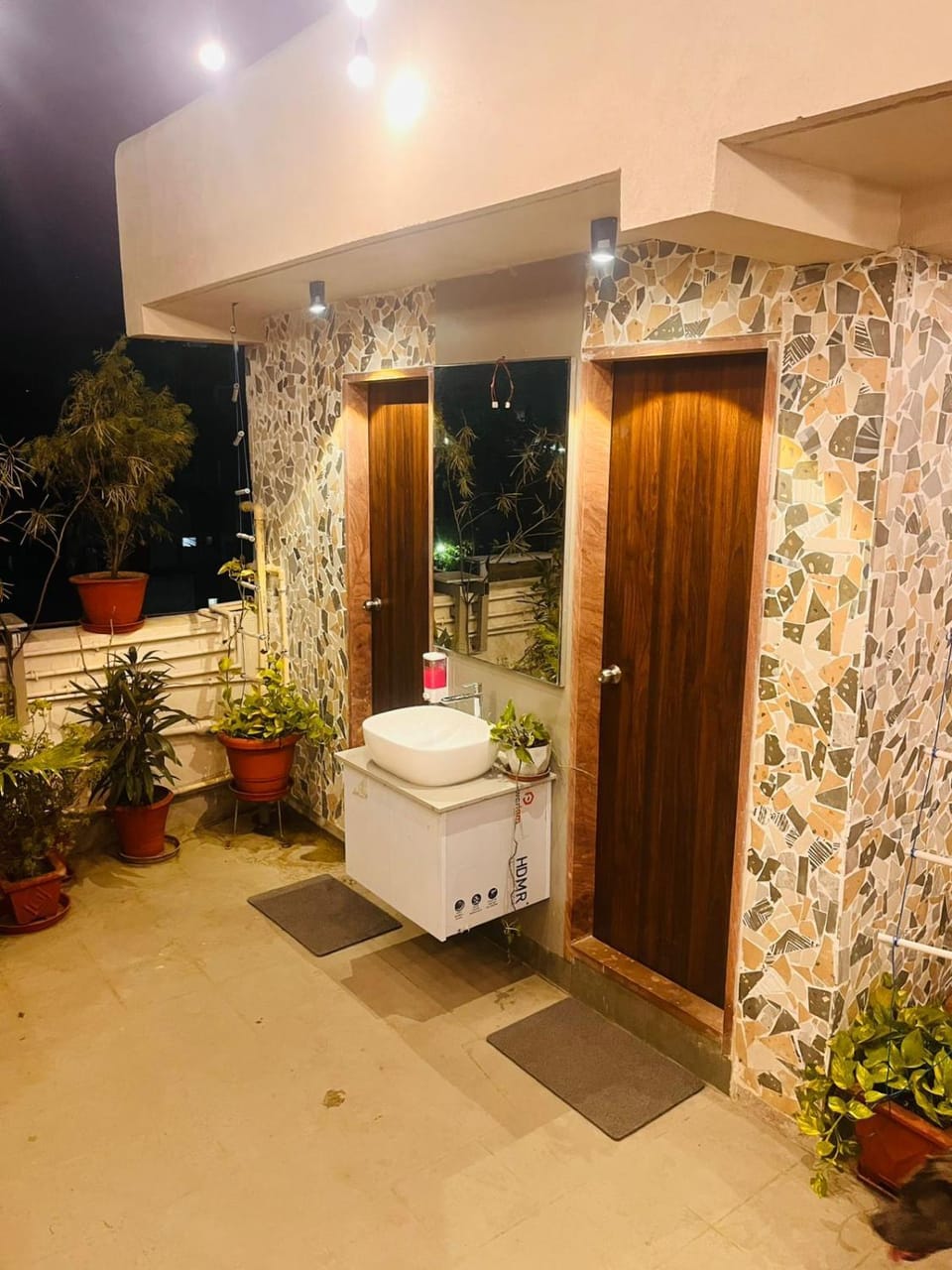 Leaf & Sky Luxury tent in Maharashtra