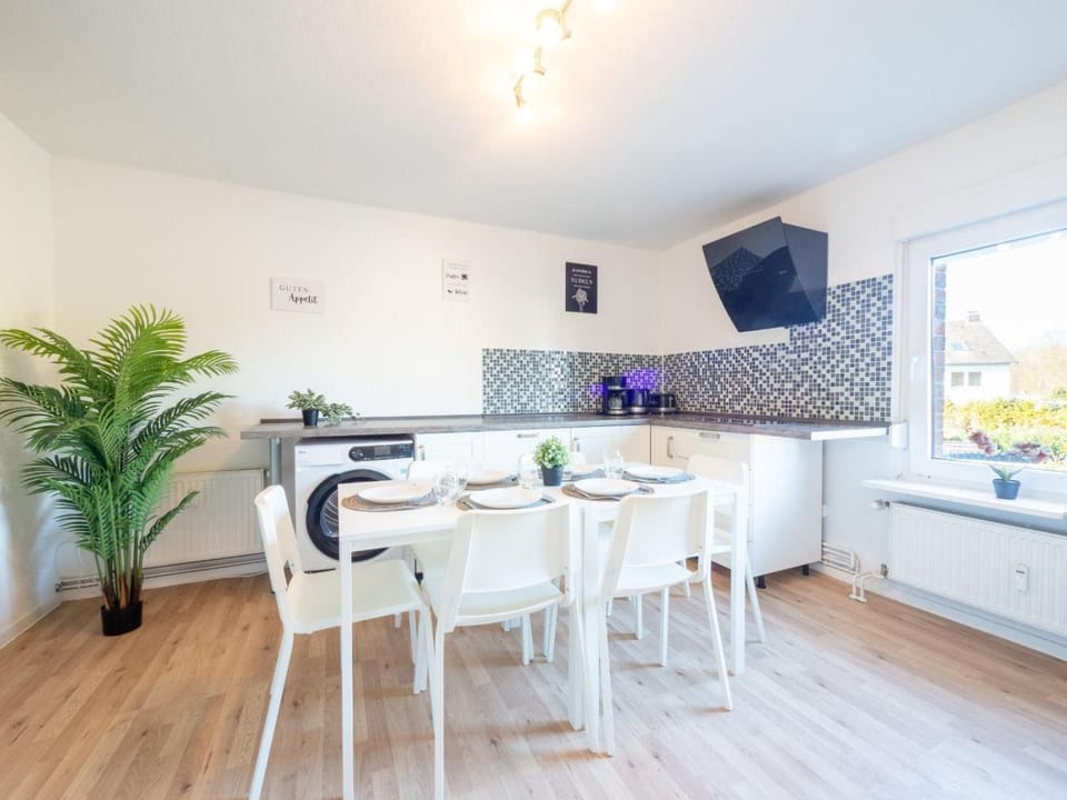 Monteurwohnung-fuer-7-Personen-1-OG-7-Betten-in-Schwarzenbek-SKGE0903 Apartment in Schleswig-Holstein