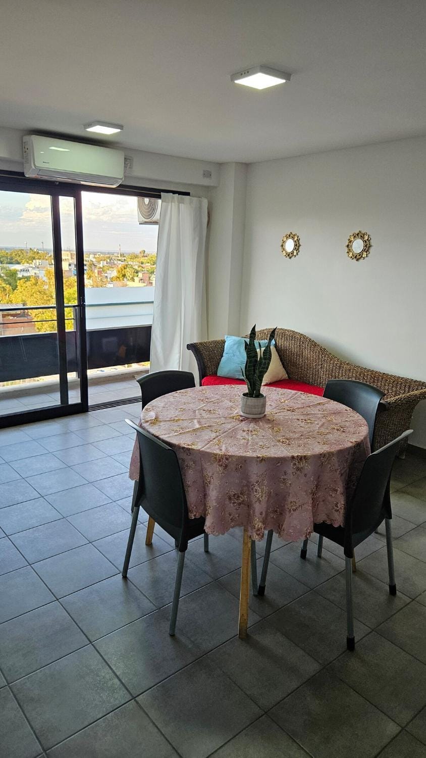Departamento con vista a la Cordillera, Balcón y Garaje Apartment in Godoy Cruz