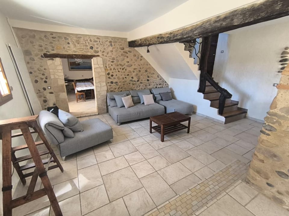 Communal lounge/ TV room, Living room