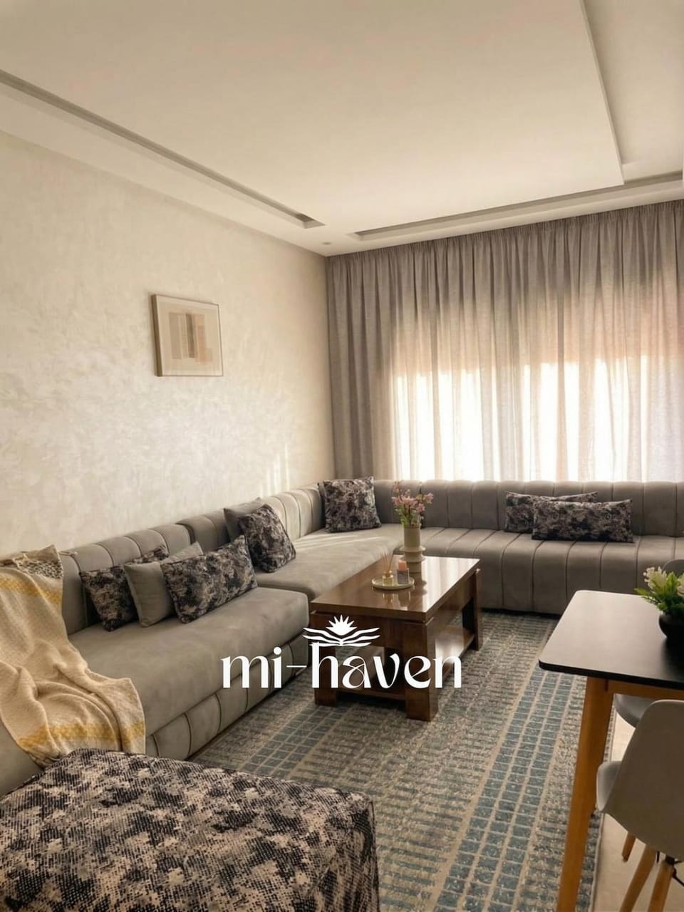 Le Maarif - Fast Wi-Fi - Right in the Center Apartment in Casablanca