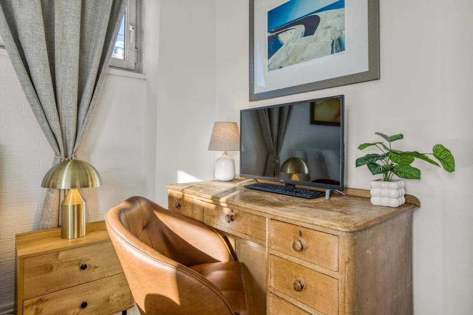 Tranquil 3-Bed Home - Zone 2 Near Central Apartment in London
