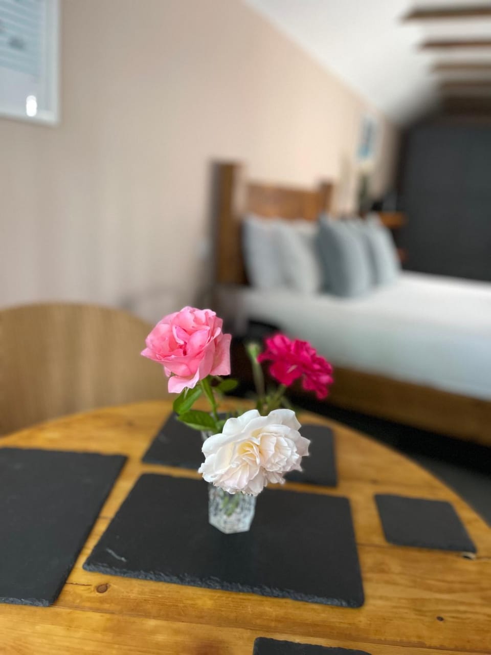 Cosy boutique retreat, courtyard & free parking Apartment in Bristol