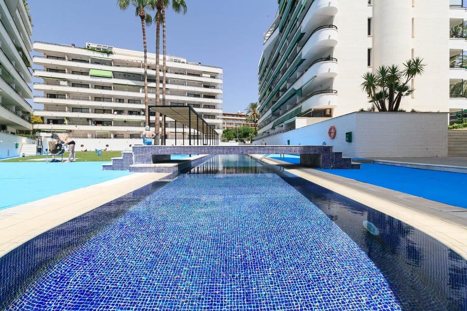 Property building, Swimming pool