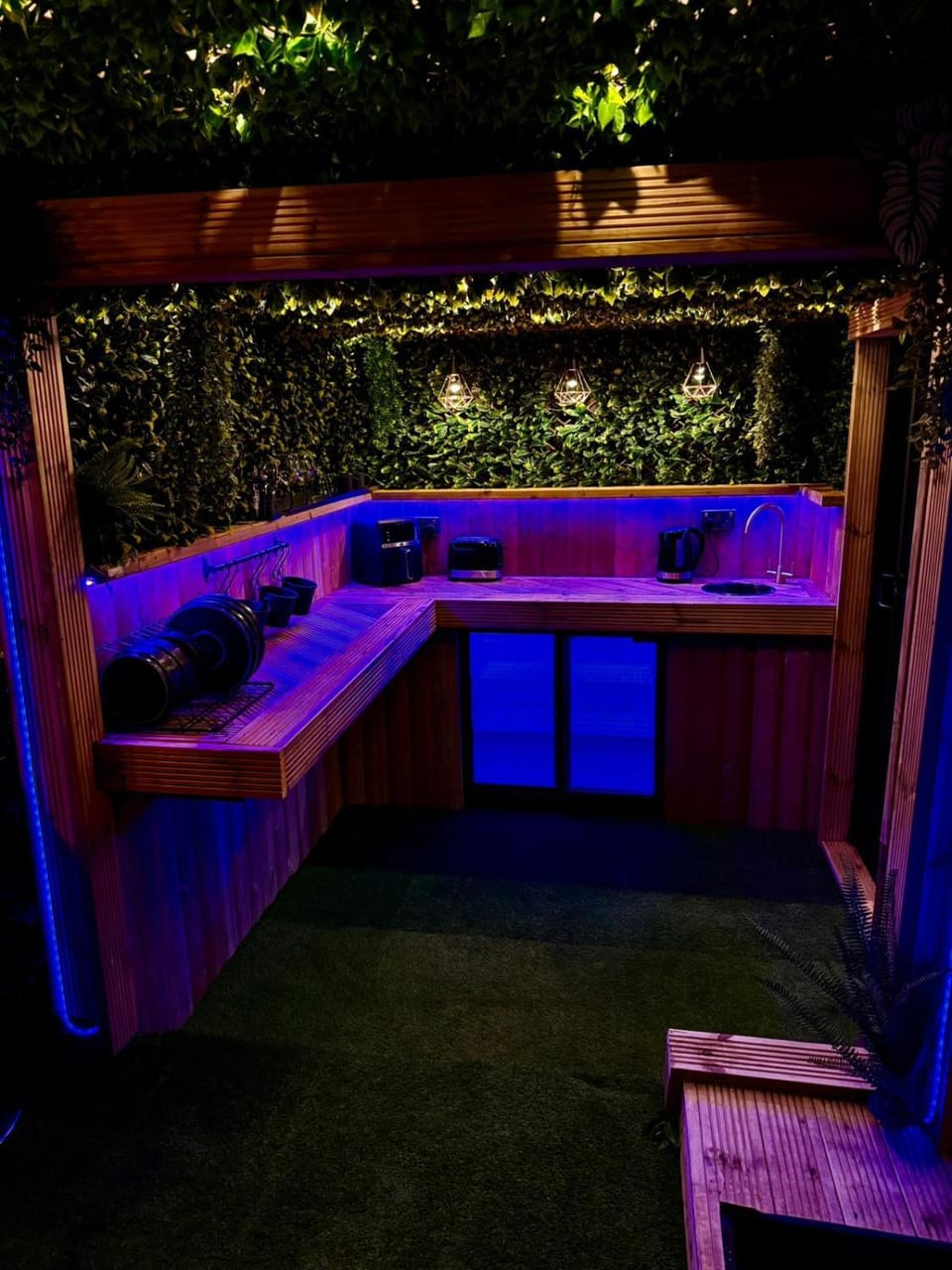 Woodland Escapes Glamping - The Shack Apartment in West Lancashire District