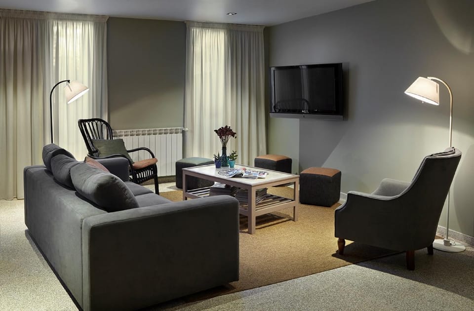 Communal lounge/ TV room, Decorative detail