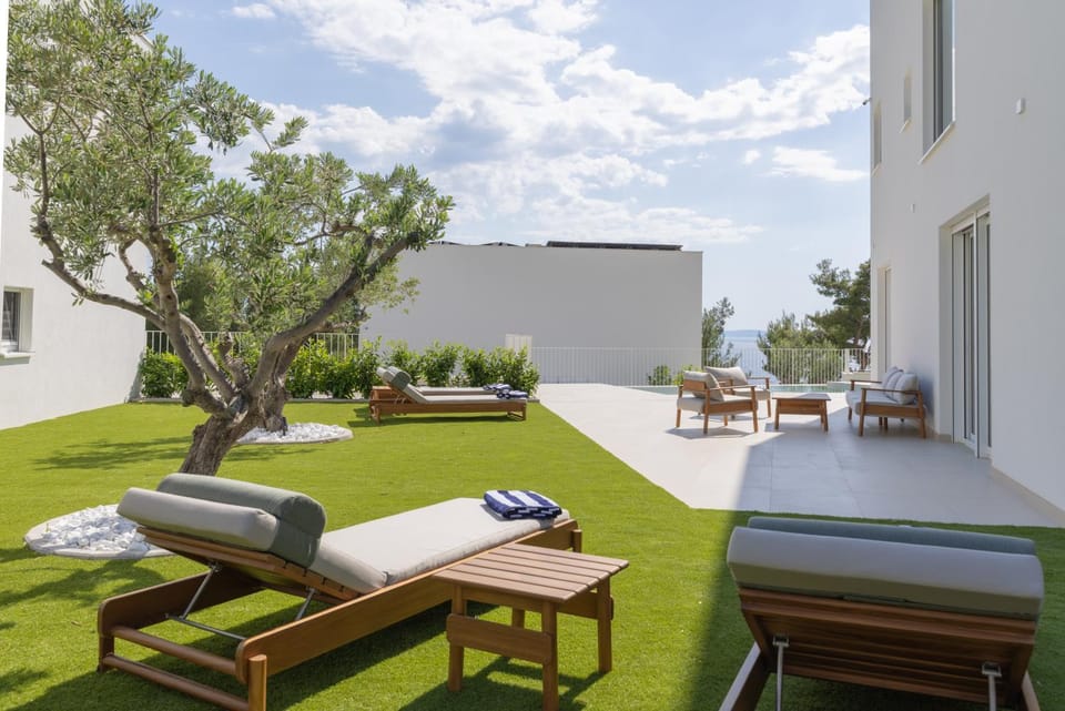Balcony/Terrace, Pool view, Swimming pool