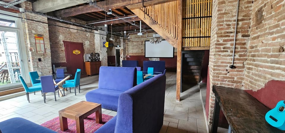 Loft industriel de 220 métres carré sur deux niveaux Villa in Occitanie