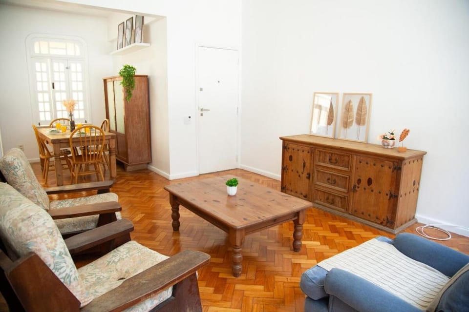 3 QTOS com garagem no coração do Leblon! Apartment in Rio de Janeiro