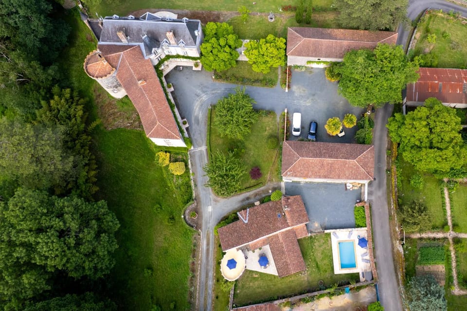 Cottage in charming village, with private pool House in Pays de la Loire