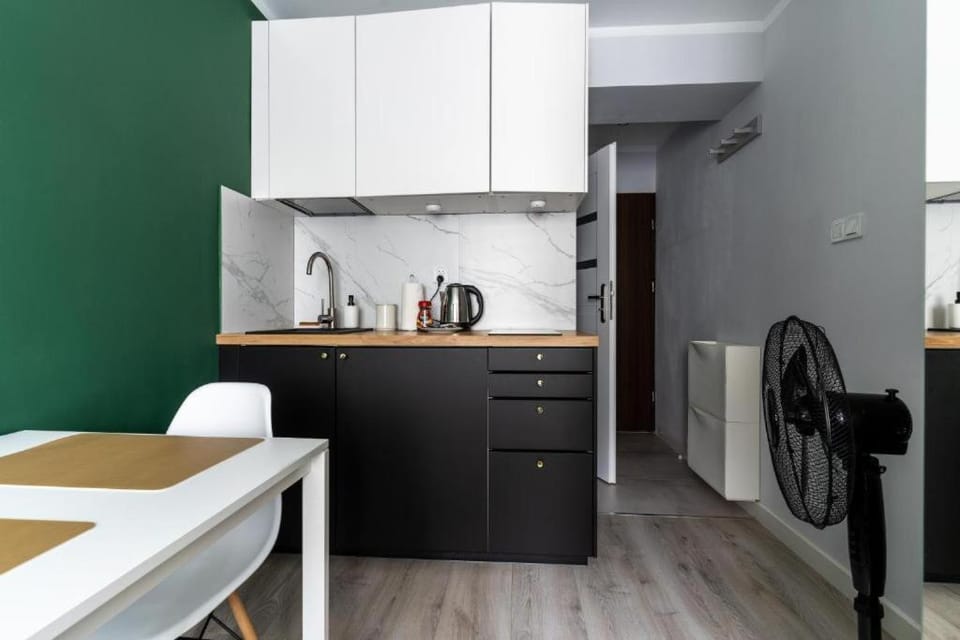 Kitchen or kitchenette, Dining area, minibar, pet friendly, stove