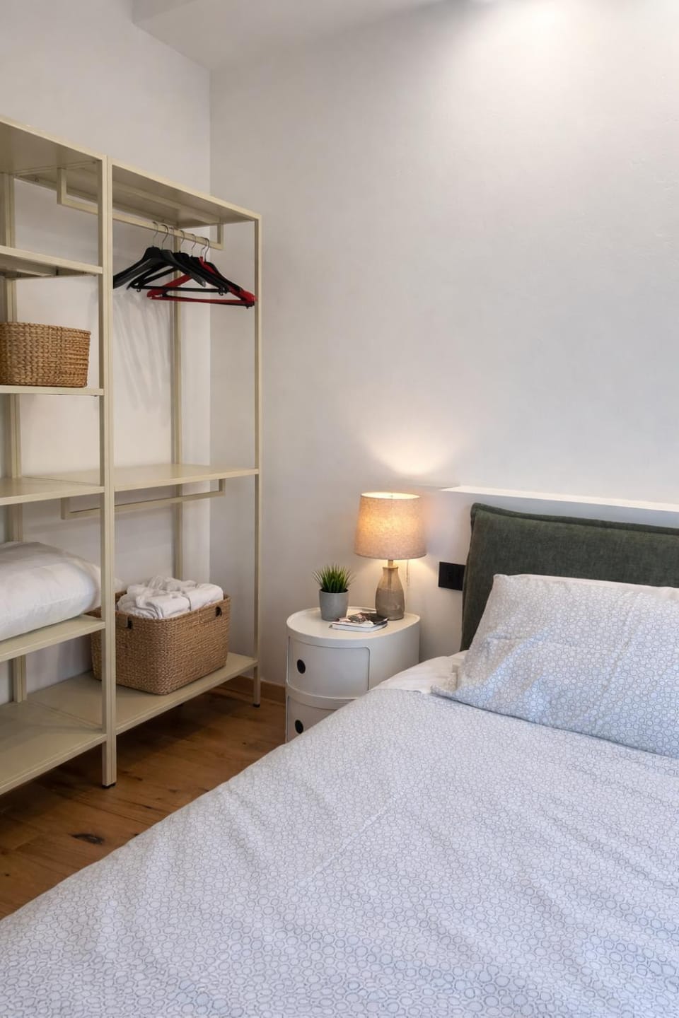 Bed, Bedroom, towels, wardrobe