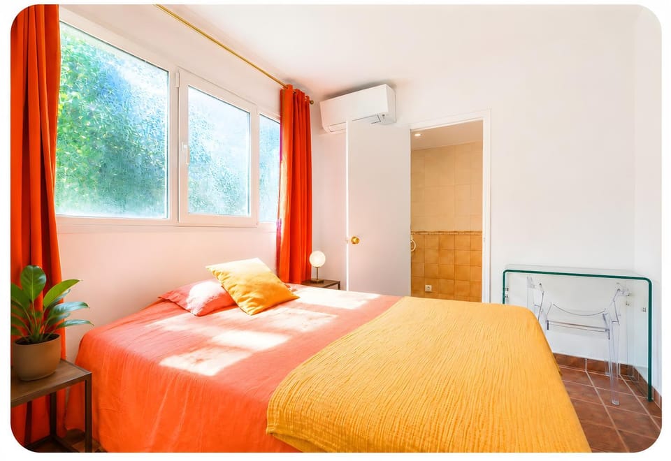 Living room, Bedroom