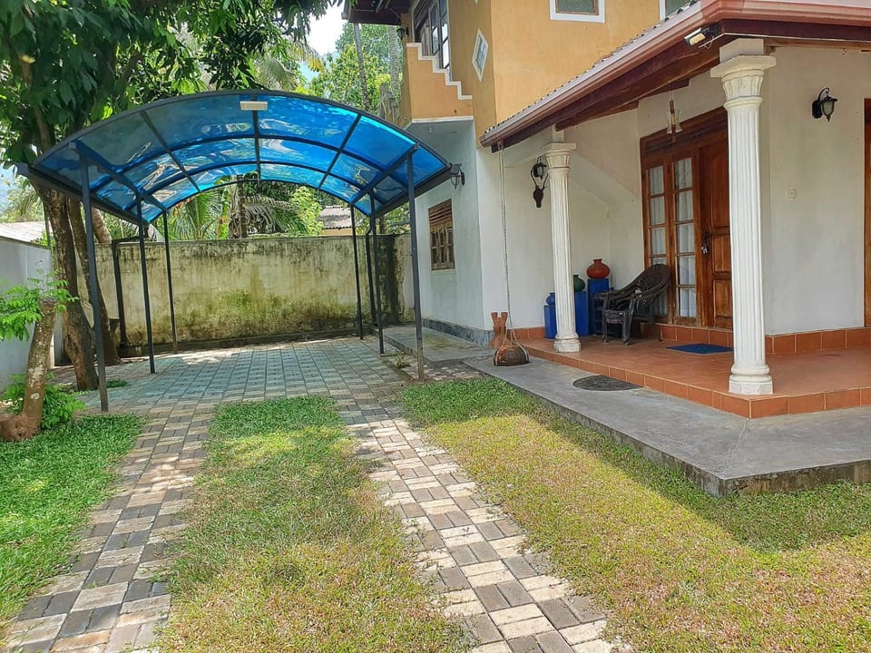 Home Stay in Matale, Aluvihare House in Central Province