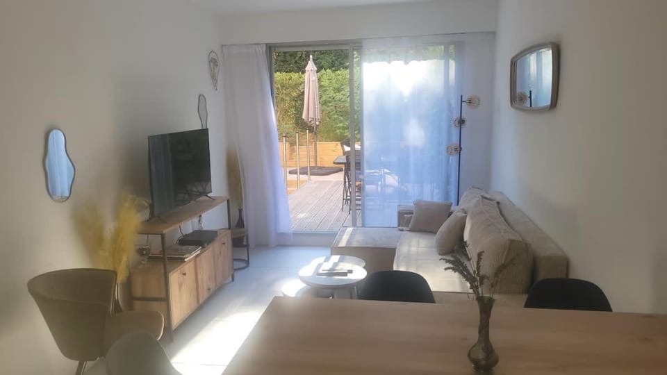 L'Heraclee - Parking terrasse - Shellter Rentals Apartment in Saint-Tropez