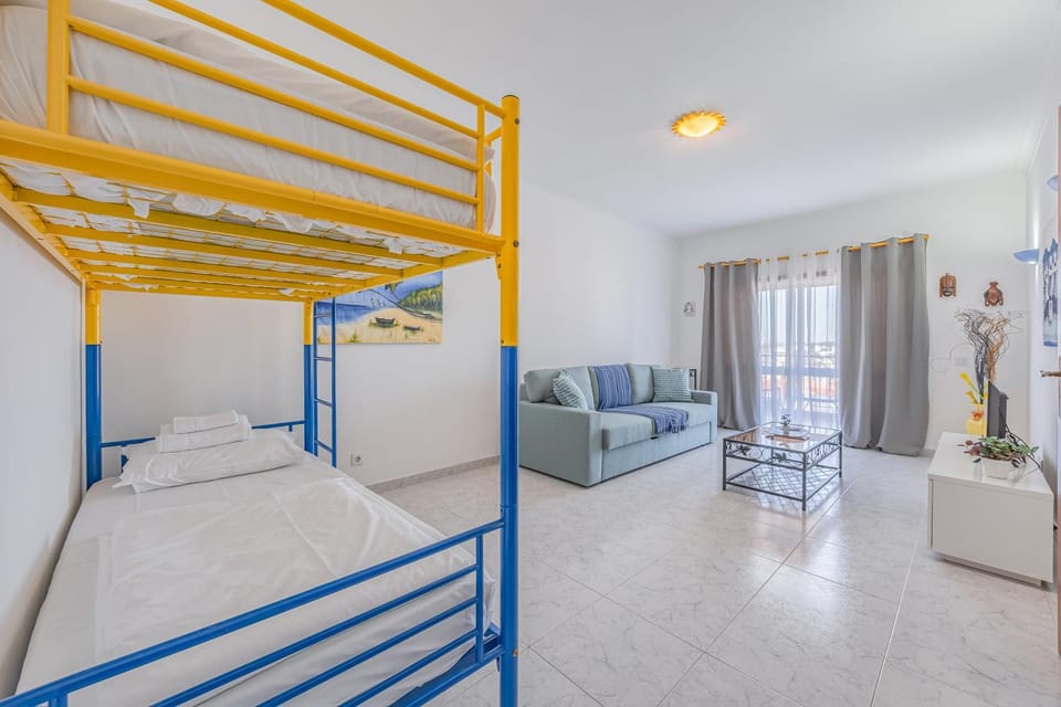 Bed, Living room, bunk bed