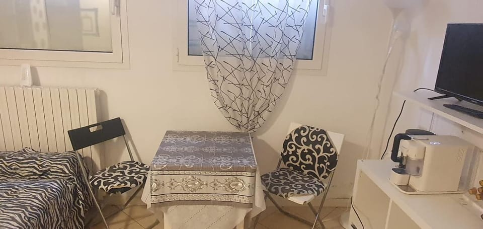 Tiarini Station Apartment in Bologna