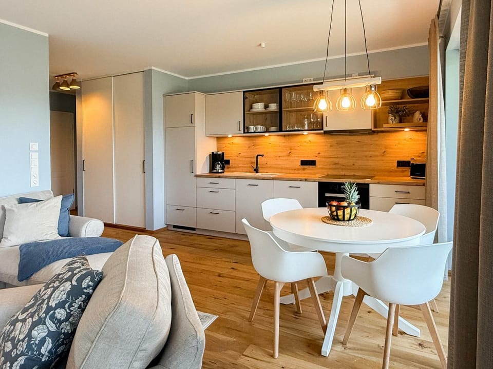 Kitchen or kitchenette, Living room, kitchen