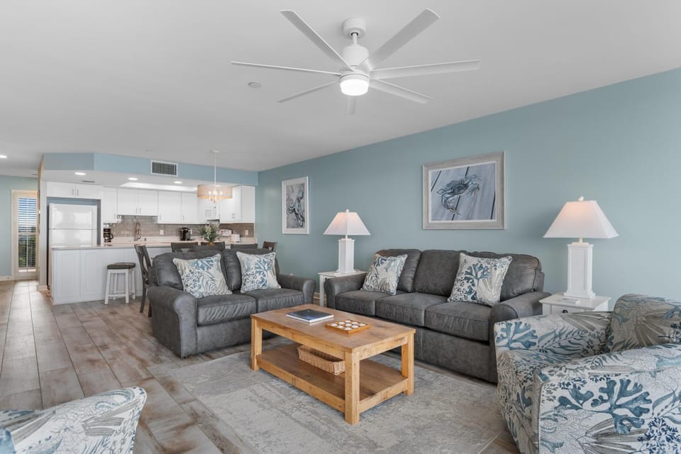 Surf Master Unit 711 House in Garden City
