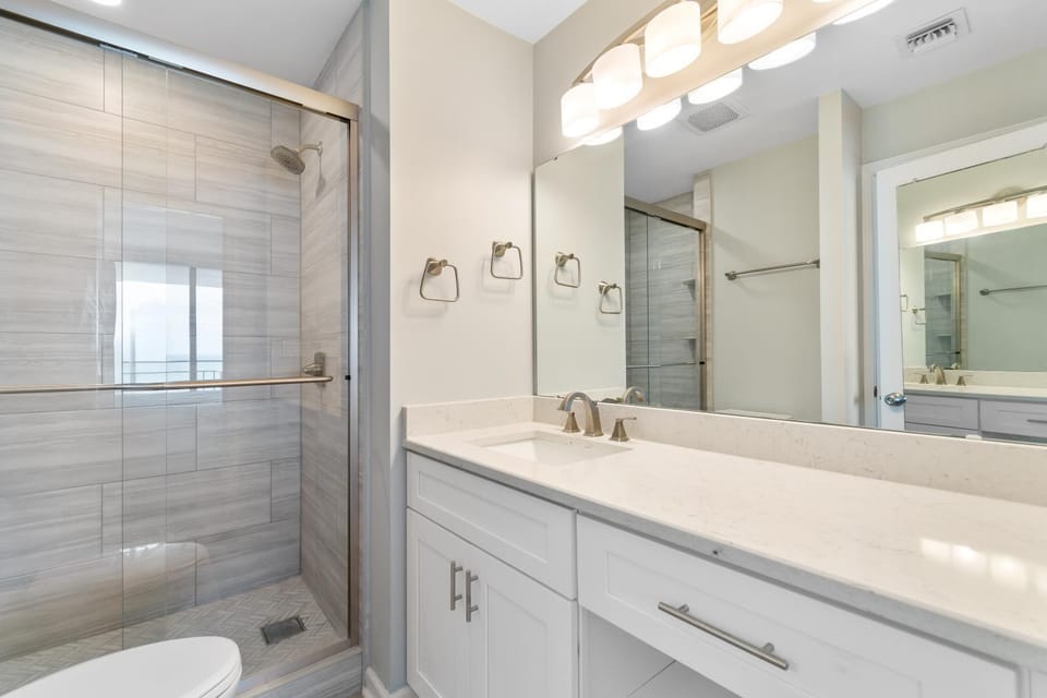 Surf Master Unit 711 House in Garden City