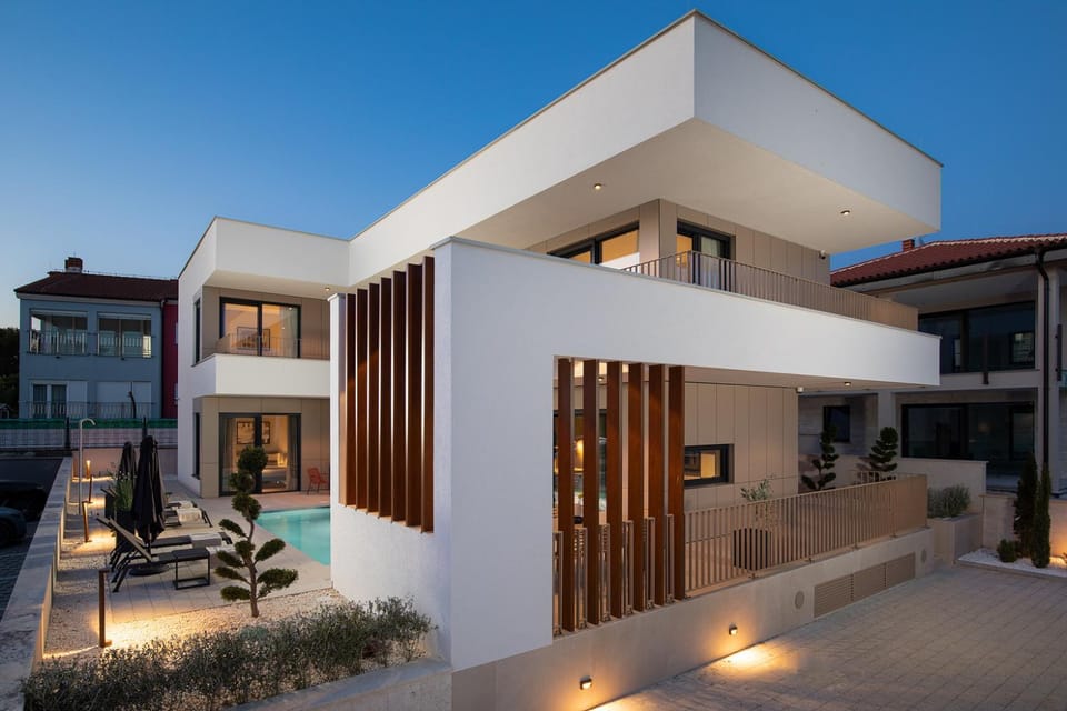 Villa Monet- Beachside Luxury with Heated Pool Villa in Fažana