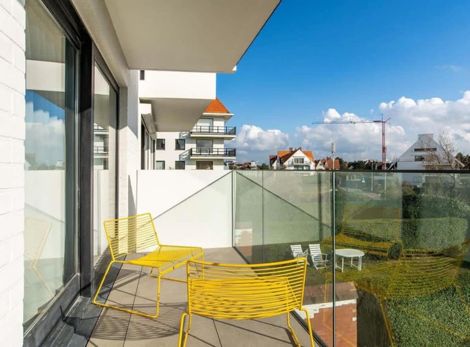 Patio, Day, View (from property/room), Balcony/Terrace