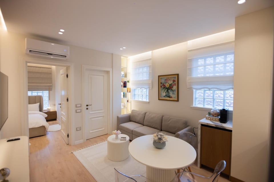 Living room, Photo of the whole room, Seating area