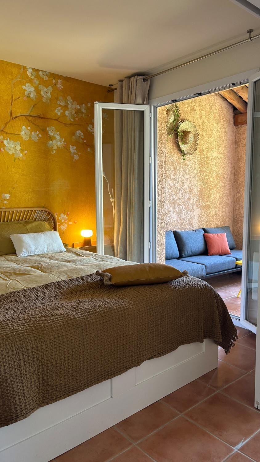appartement cosy vue sur le golf de Pont Royal en Provence Apartment in Mallemort