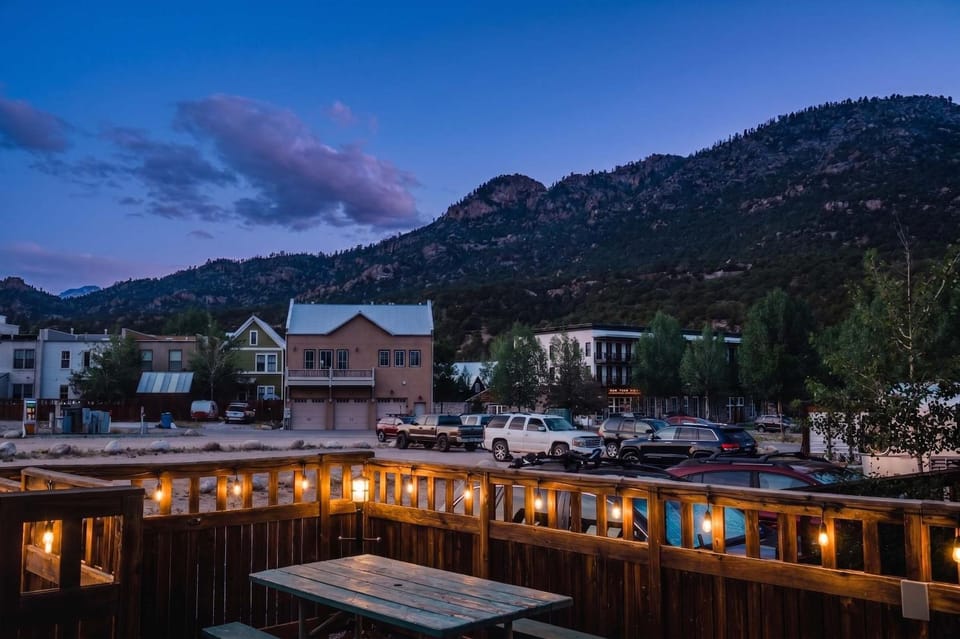 Riverwalk Path Heart of South Main w Peak Views House in Buena Vista