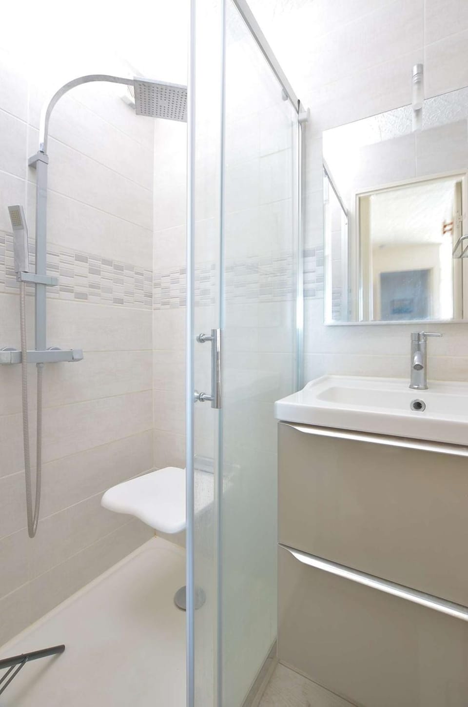 Appartement P2 au Grau du Roi, à 150m de la plage, parking privé et wifi ! Apartment in Le Grau-du-Roi