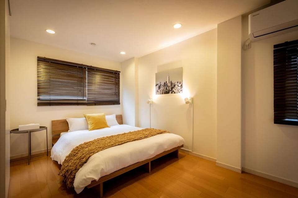 Sun Residence Nishikujo Apartment in Osaka