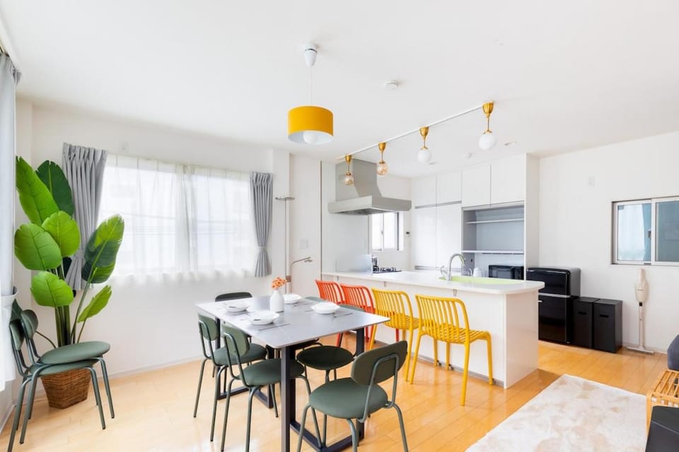 Sun Residence Nishikujo Apartment in Osaka