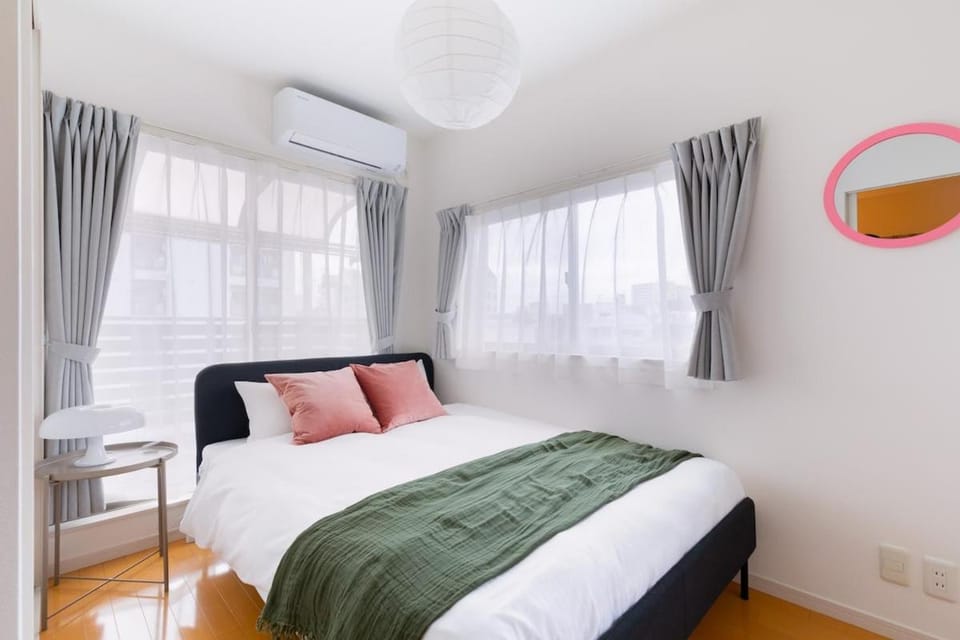 Sun Residence Nishikujo Apartment in Osaka