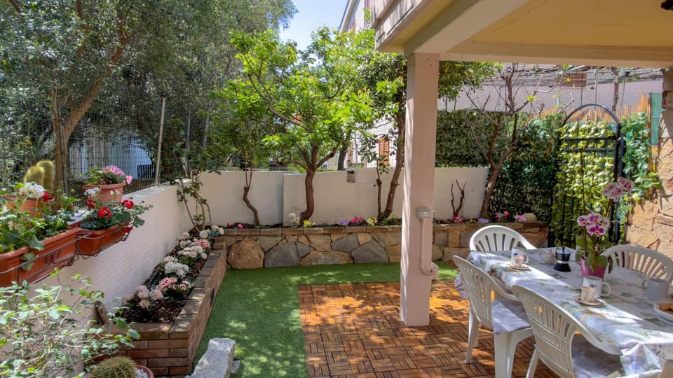Garden, Dining area