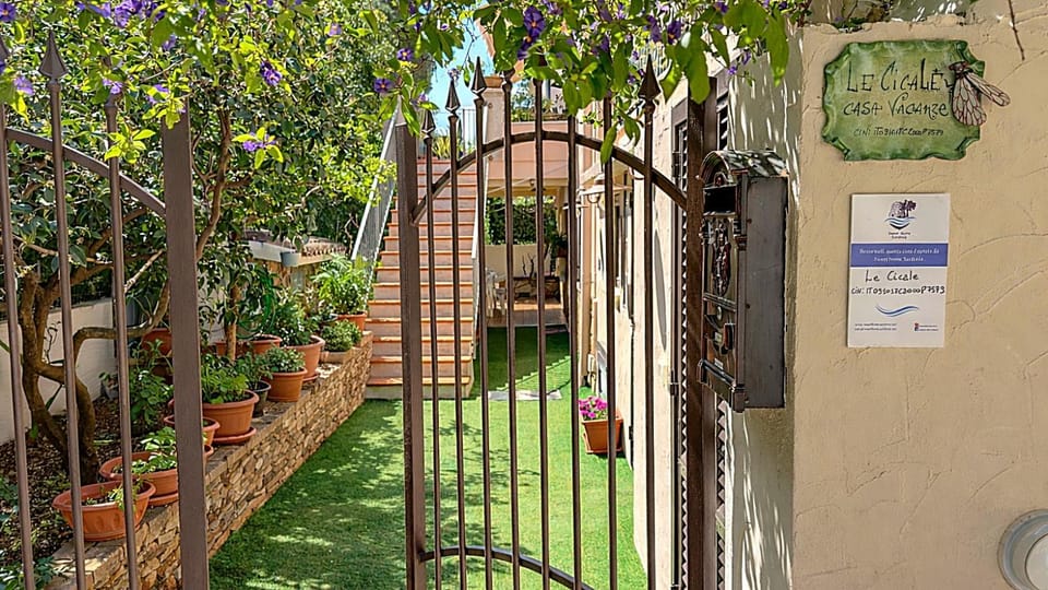 Property building, Garden