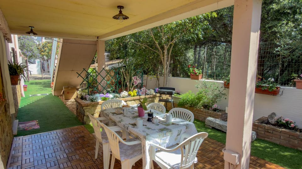 Garden, Dining area