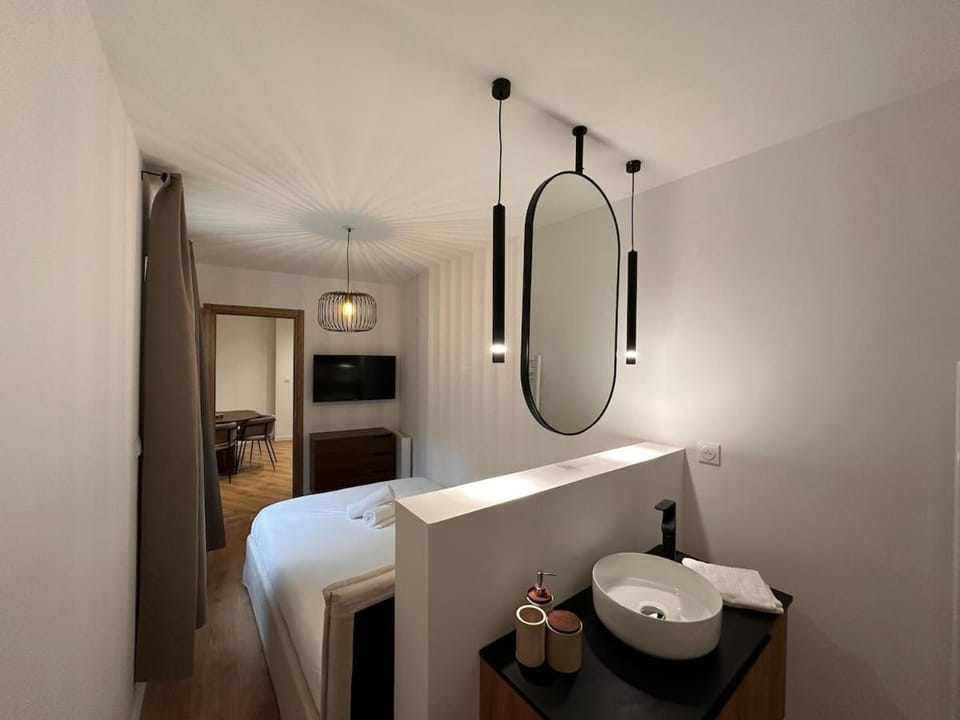 Bathroom, Bedroom